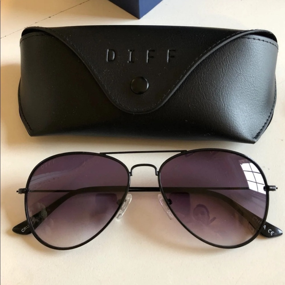 Brand New DIFF Eyewear Black Aviator Sunglasses